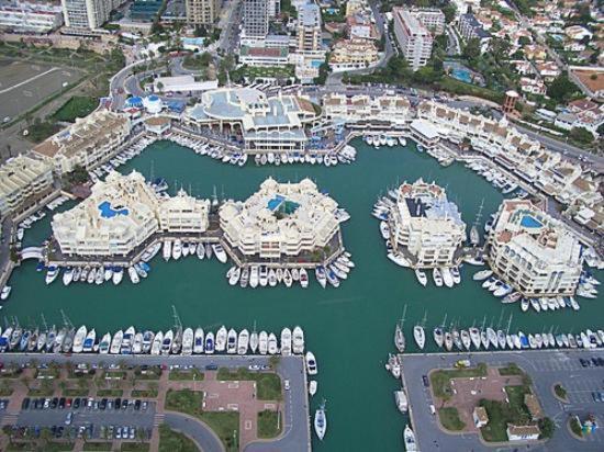 Luxury Apartament In Marina Беналмадена Екстериор снимка